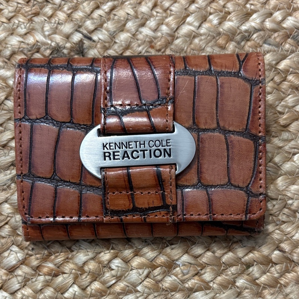Kenneth Cole Reaction Tan Croc-Embossed Wallet